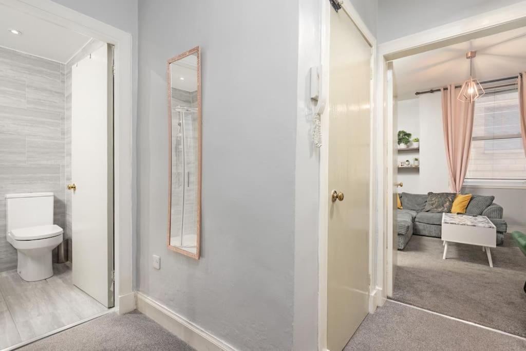 Two Bedroom Apartment-Central Edinburgh-Old Town-Licensed Exterior photo